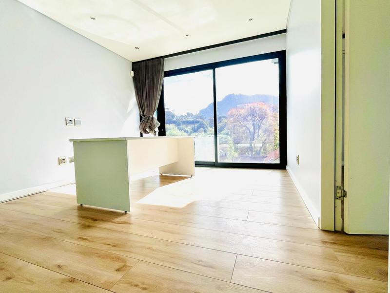 4 Bedroom Property for Sale in Constantia Western Cape